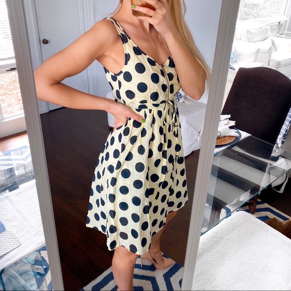 ⚫️ ONLY BLACK YELLO POLKA DOT MINI DRESS! - Picture 3 of 8